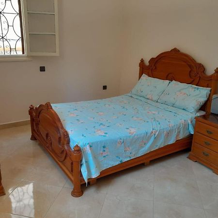 Appartement Lazrak Tangier Bagian luar foto