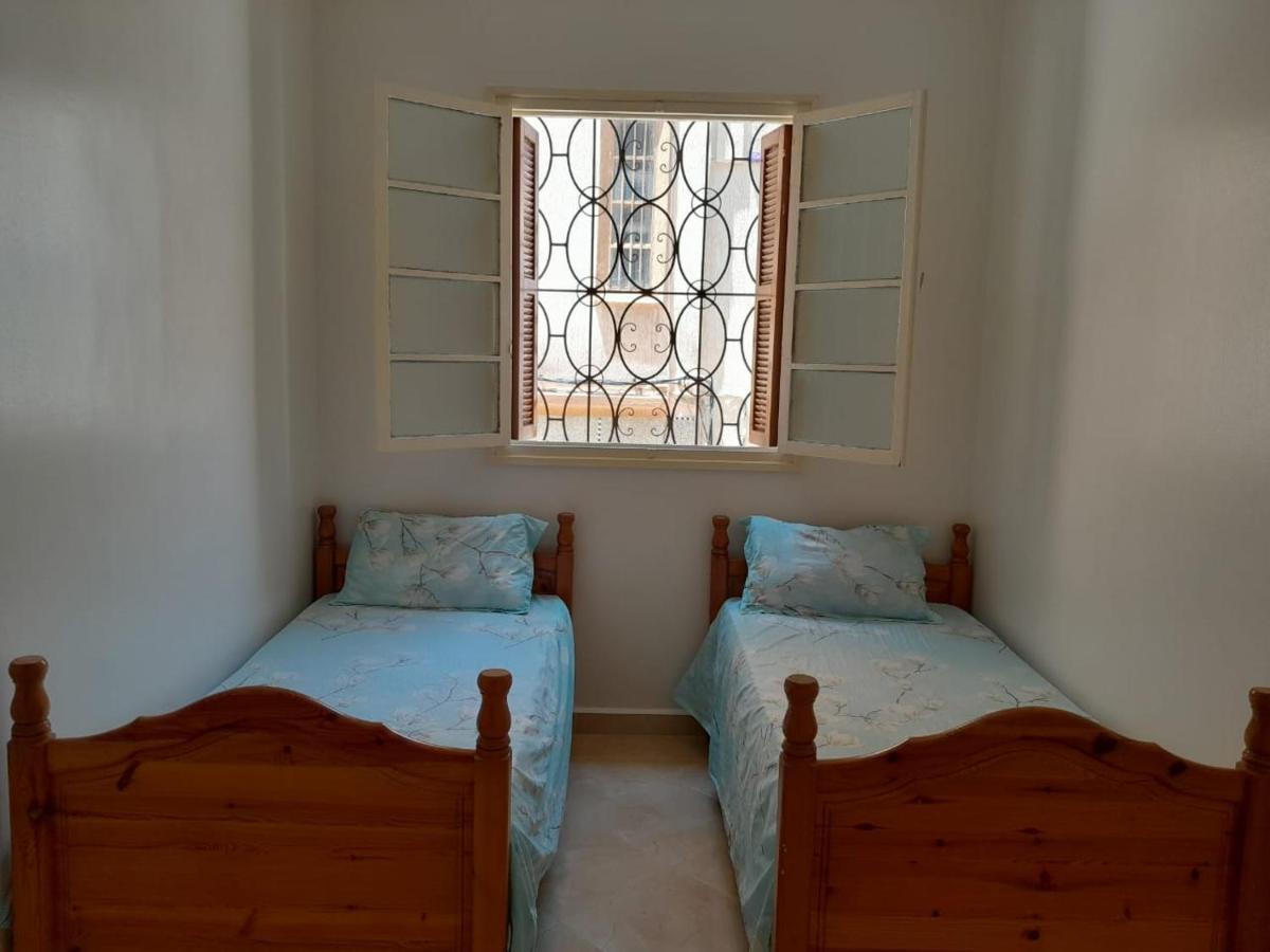 Appartement Lazrak Tangier Bagian luar foto